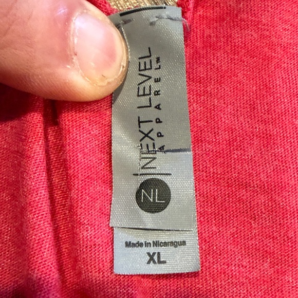 Next Level Apparel Coral Tank Top with Crab Design Vintage Massey’s Landing - Picture 4 of 9